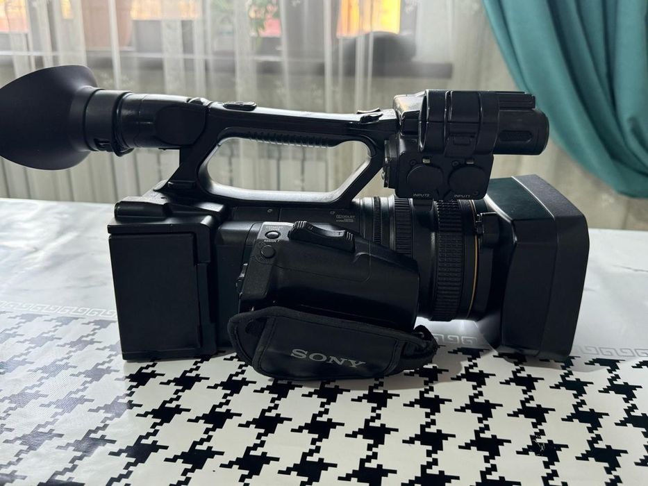 Камера sony  nx5