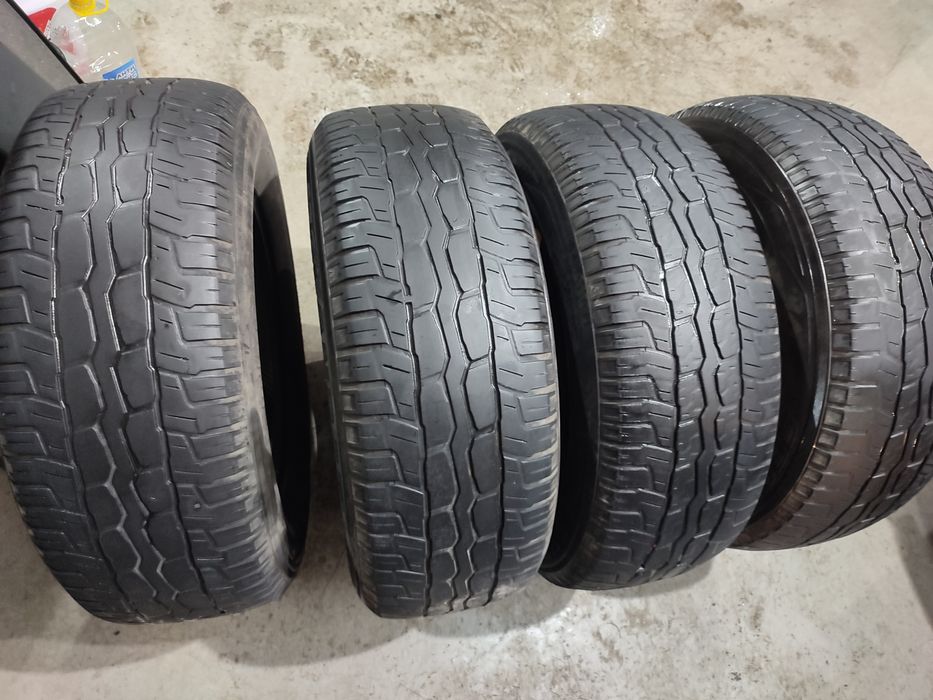 Продам комплект резины 265/65/17