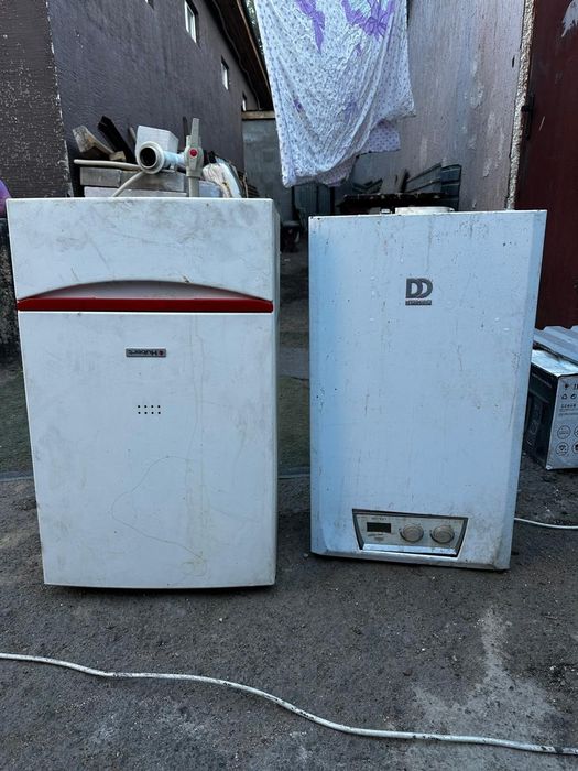 Продам  2 газовых котла .