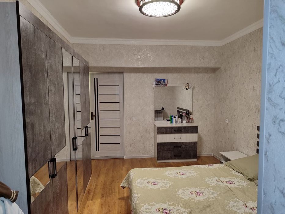 Yangi kombinat domidan.3 honali 74 kv.tayyor shinam kvartira.