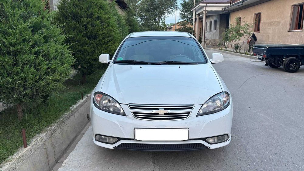 Gentra arendaga beriladi kunlik 100 ming so'mdan