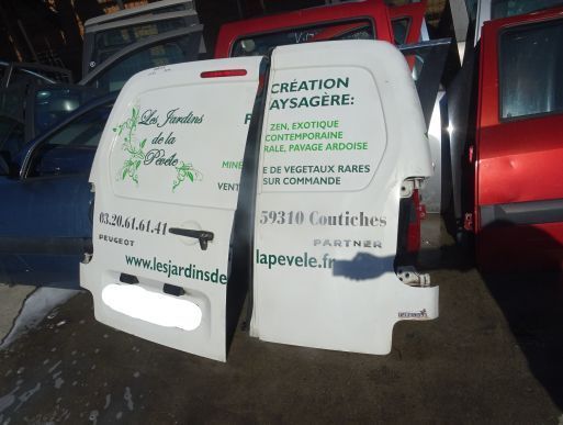 Vand usa Spate Stanga-Dreapta (Portbagaj) Peugeot Partner din 2010 volan pe stanga fara rugina