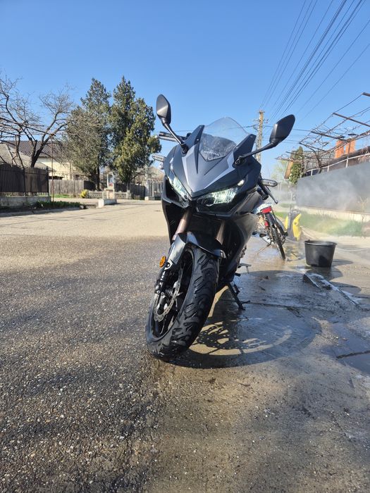 Vând honda cbr 500r