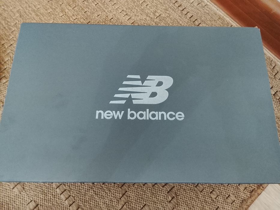Кроссовки new balance