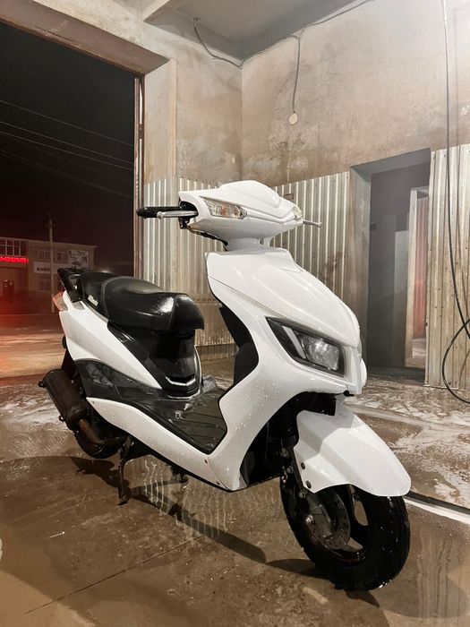 Продам скутер мопед м8