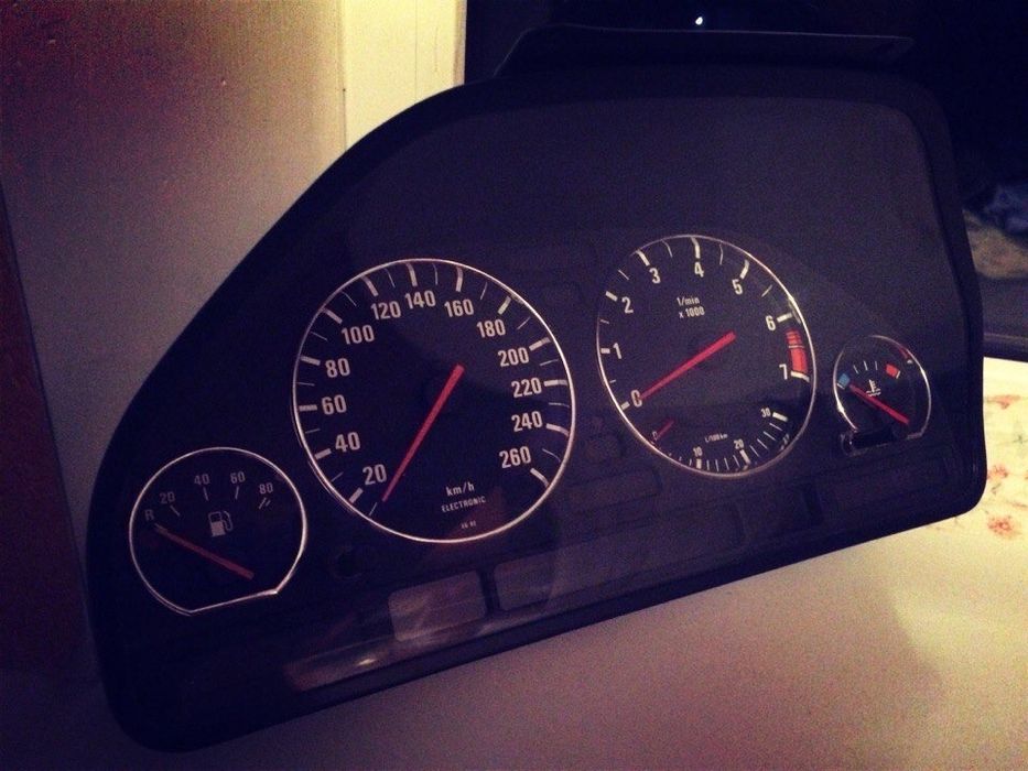 Кольца в панель приборов Bmw e30 e32 e34 e38 e39 e46 x5 e53 Бмв