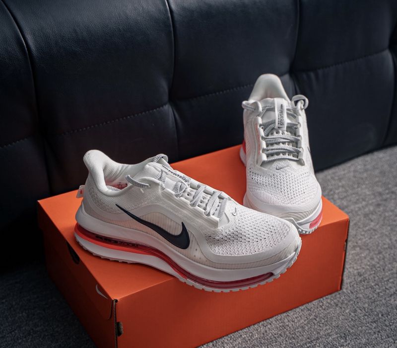 Nike Pegasus Premium
