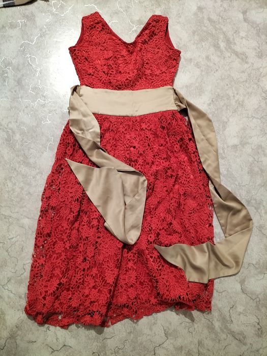 Платье красное легкое