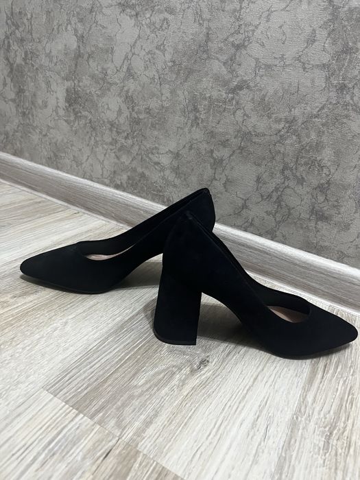Продам Каблуки черные