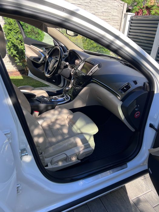 Opel Insignia Facelift 2.0 CDTI 2014-Automata Business Executive