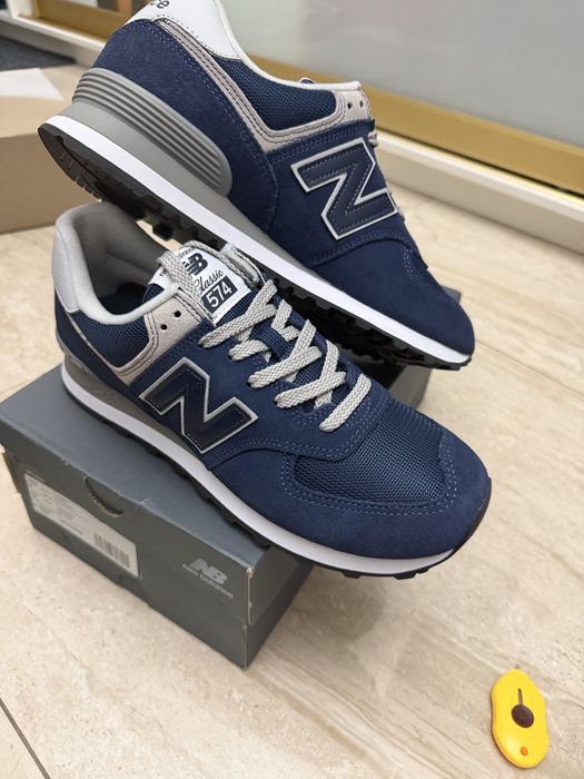 Продам мужские кроссовки New balance 574 легендарные