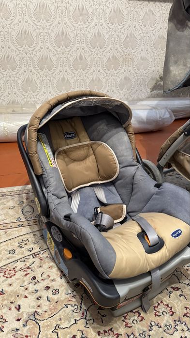 Детская коляска трансформер Chicco