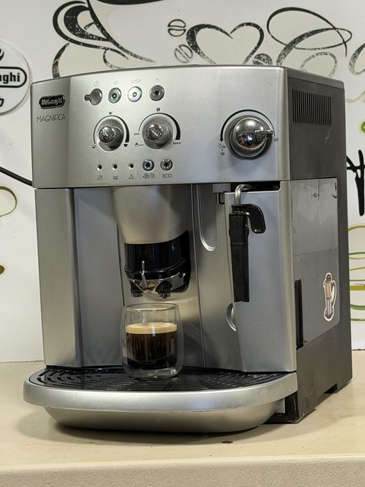 Кафемашина кафе автомат delonghi magnifica с гаранция