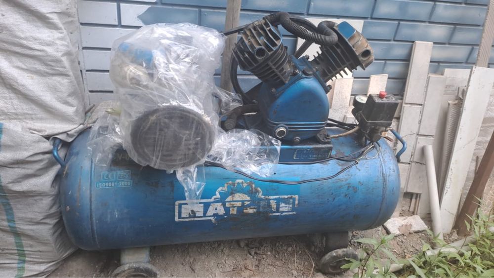Компрессор продам