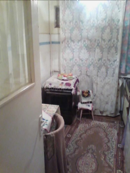 Apartament 4 camere, 90 mp, decomandat – Zona Nord, Caransebeș | Ideal pentru renovare