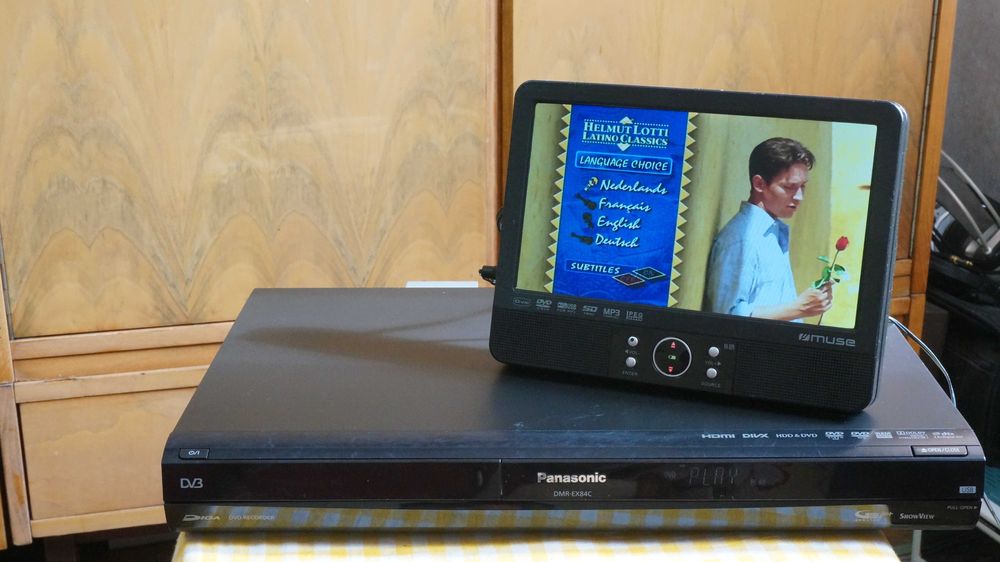 DVD recorder combo cu HDD Panasonic DMR-EX84C cu HDMI