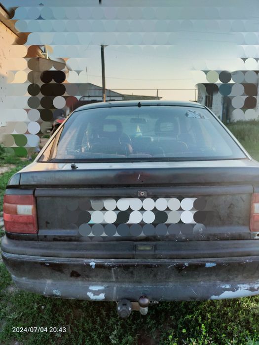 Продается машина марки Opel