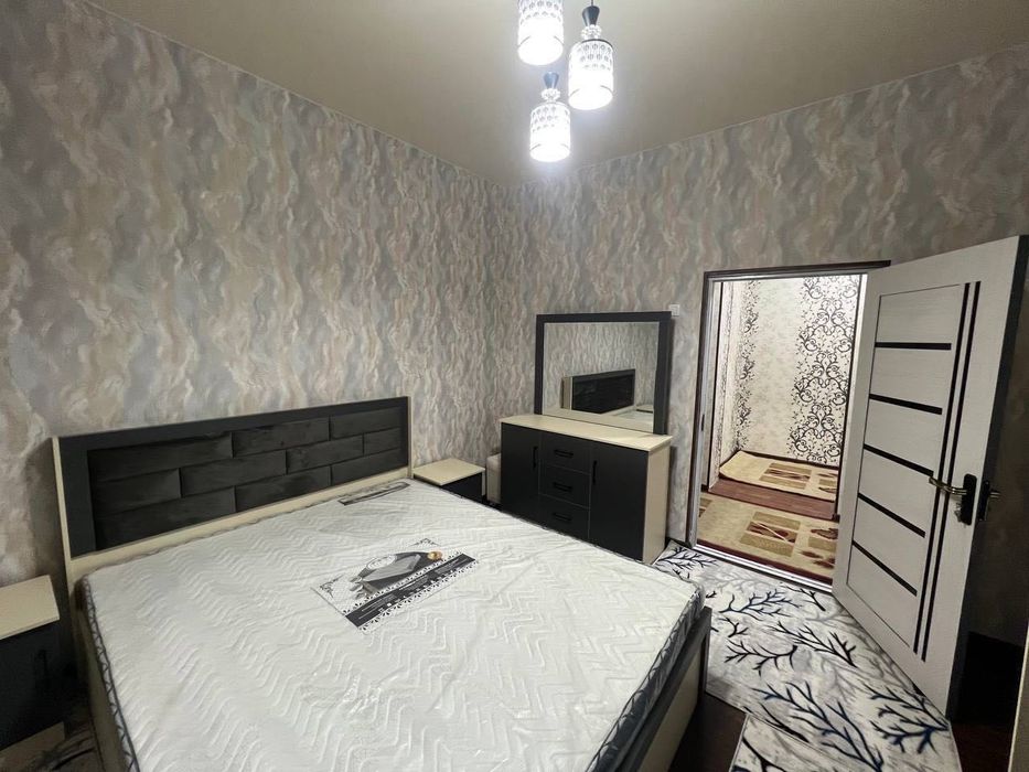 Сдается 2х комнатная квартира 
С обстановкой 
В горде Алмалыке