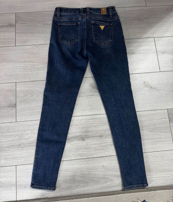 Джинсы оригинал guess
