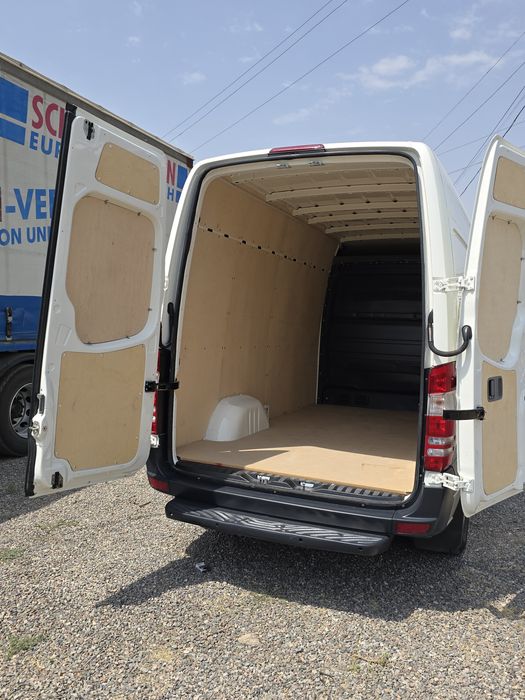 Sprinter 2013 sotiladi