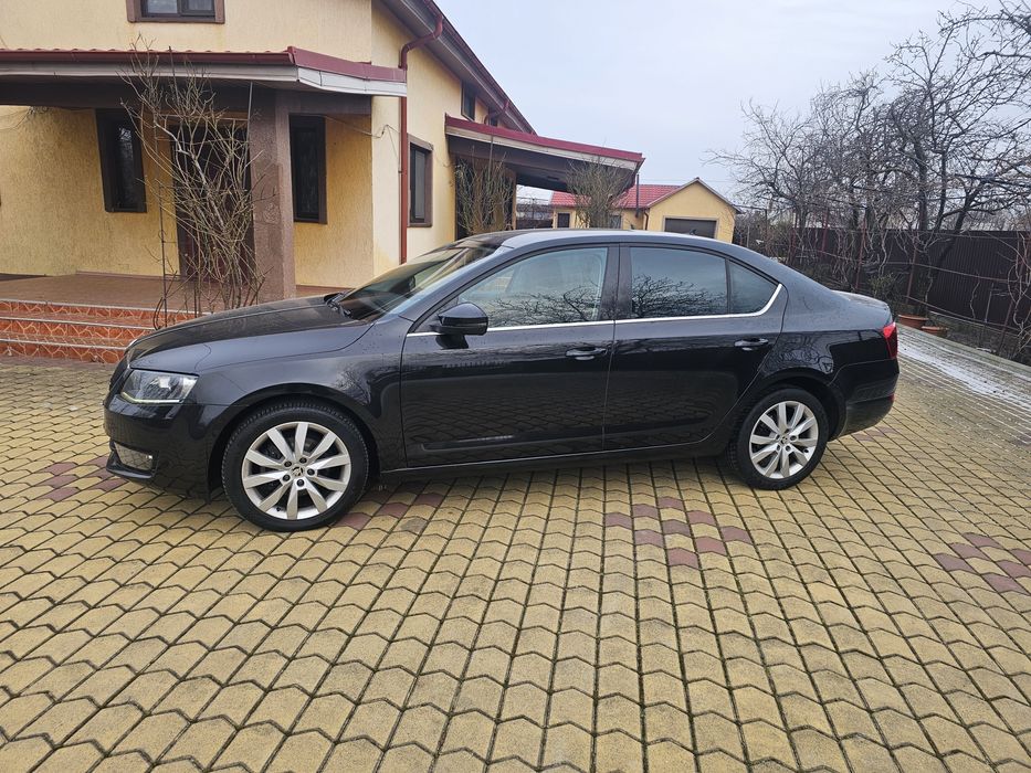 Skoda Octavia Model GreenLine,Bi-Xenon, Încălz.scaune, Navigație, Senz