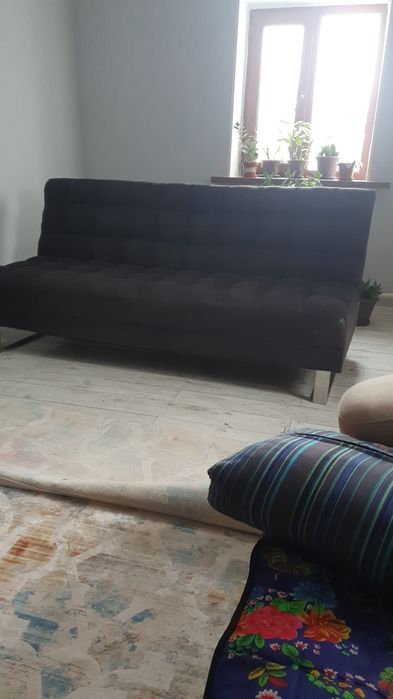 Срочно продам диван