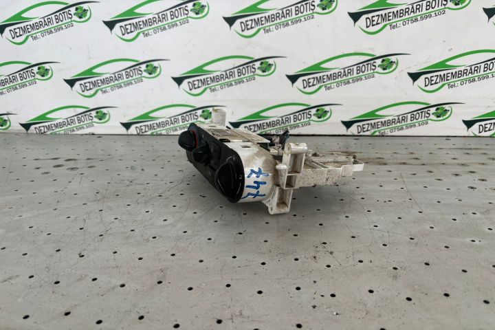 Comanda ventilatie Nissan Terrano R20