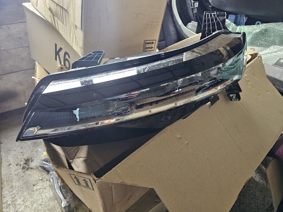 Faruri Mercedes Toyota Lexus Volkswagen