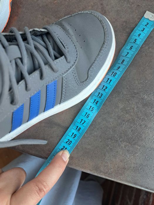 детски маратонки за момче,кецове,спортни обувки,Adidas,номер32,адидас