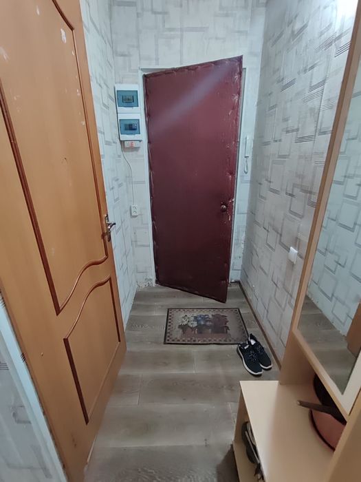 Продам 1 х комн . 2 -36, 5 этаж.