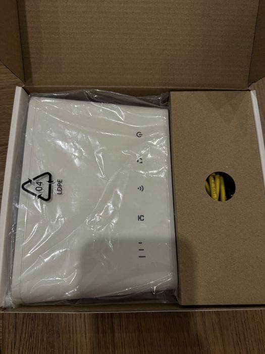 Продам 4g роутер huawei