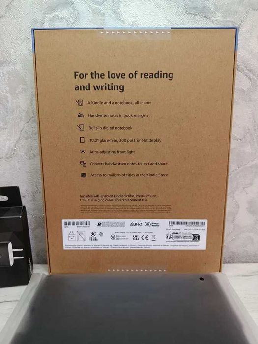 Amazon Kindle Scribe 10.2, 16GB с premium pen