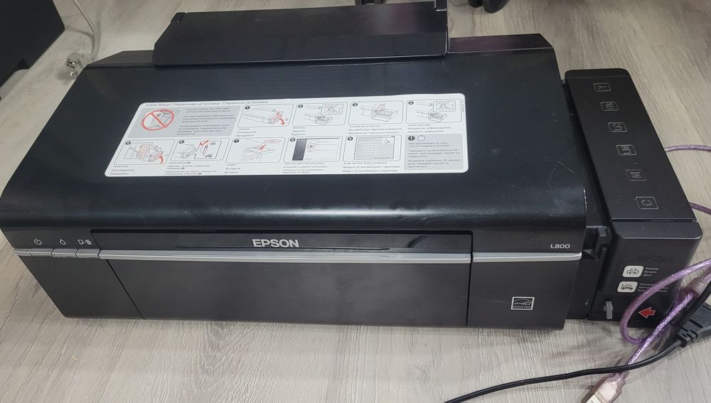 Продам цветной принтер Epson L800