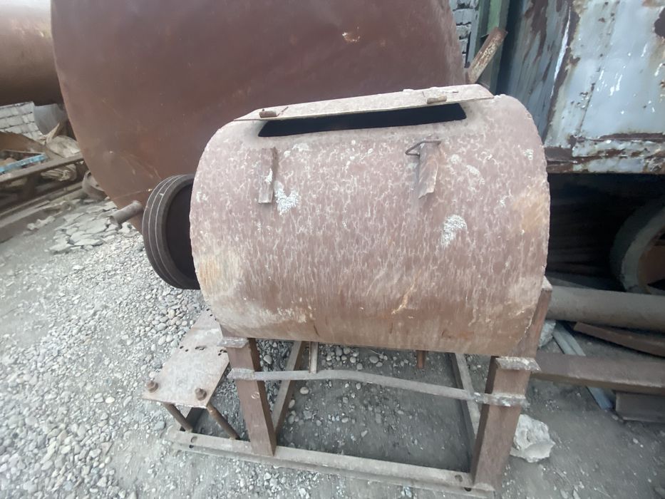 Продам кормомешалку