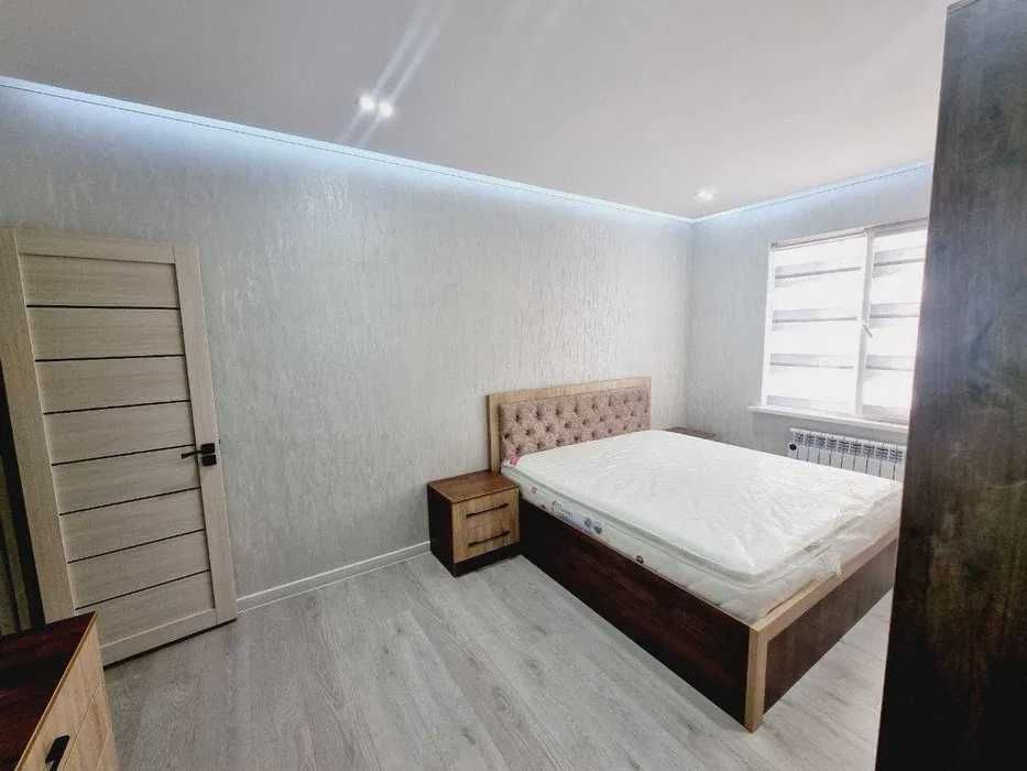 Срочно, Чиланзар-2й квартал, 3-х комнатная, чистая, ухоженная!!!