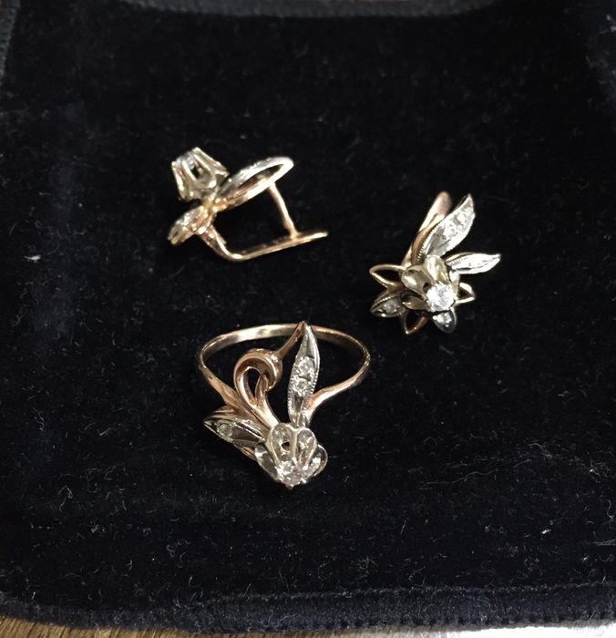 Кольцо с бриллиантами