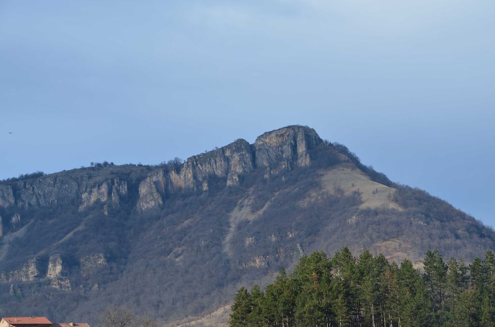 Супер Апартамент в Тетевен - на топ локация (готов за живеене)