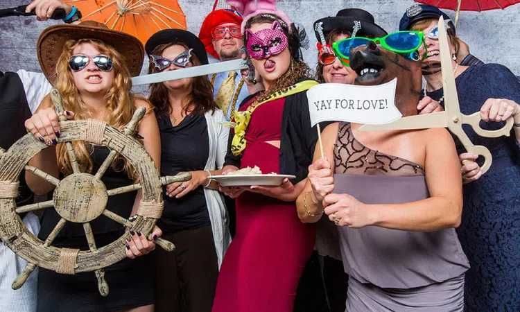 Magic Mirror | Oglinda Magică | Photo Booth | nuntă botez evenimente