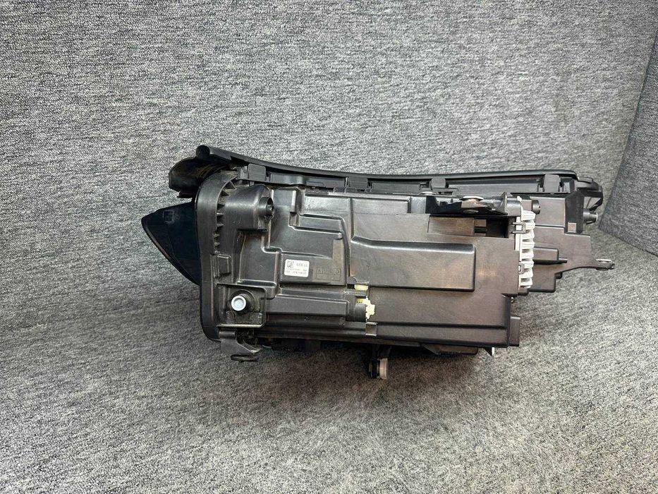 Far dreapta led adaptiv BMW X1 U11