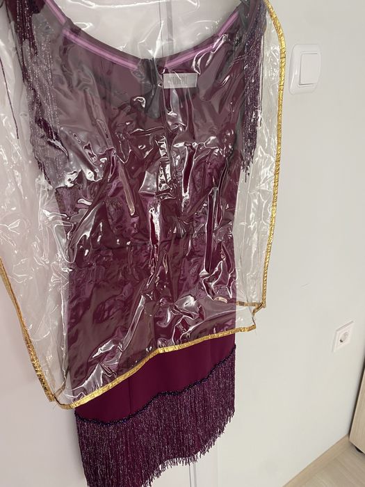 Официална рокля …