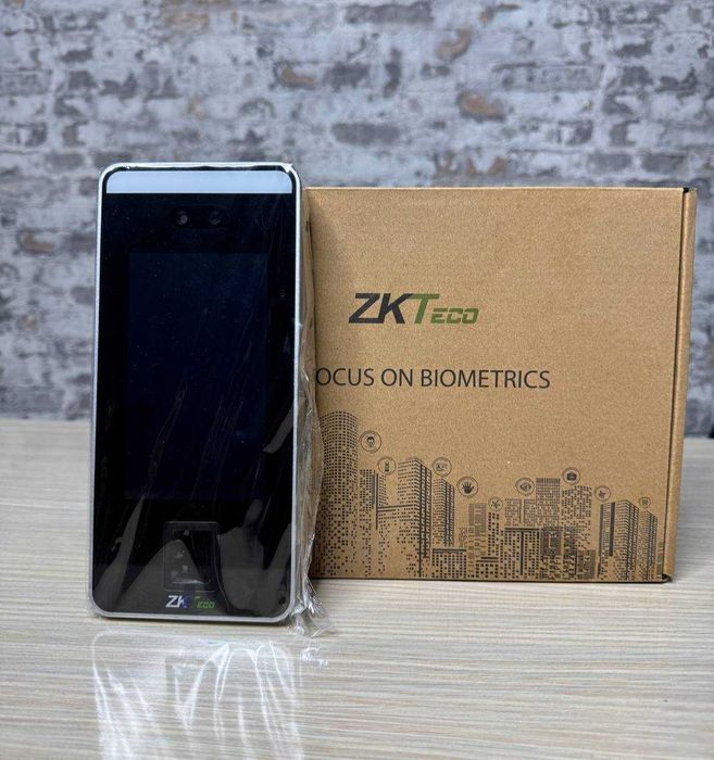 Haroratni o'lchash bilan yuzni aniqlash terminali