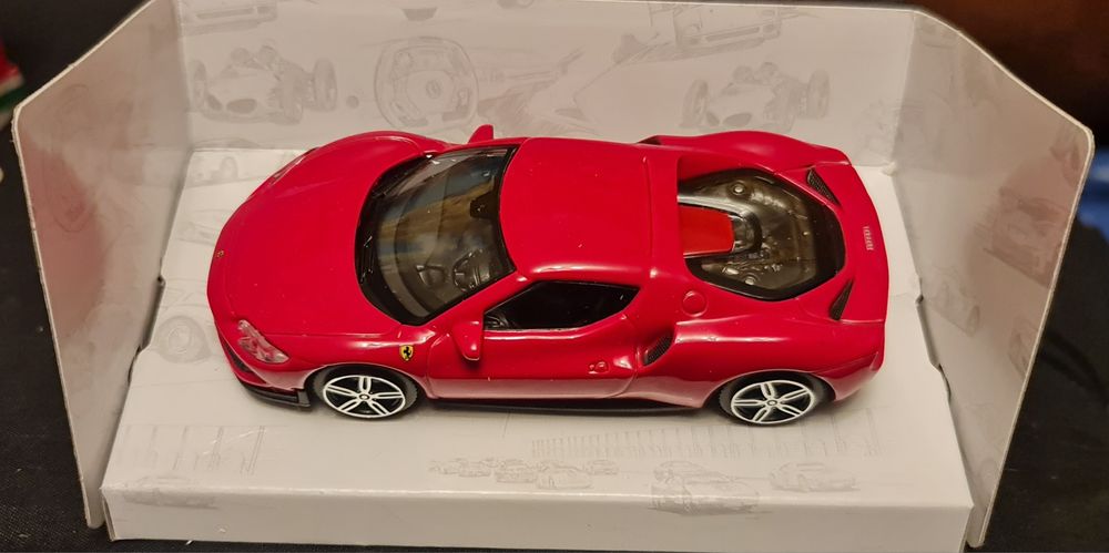 Модель автомашины Ferrari