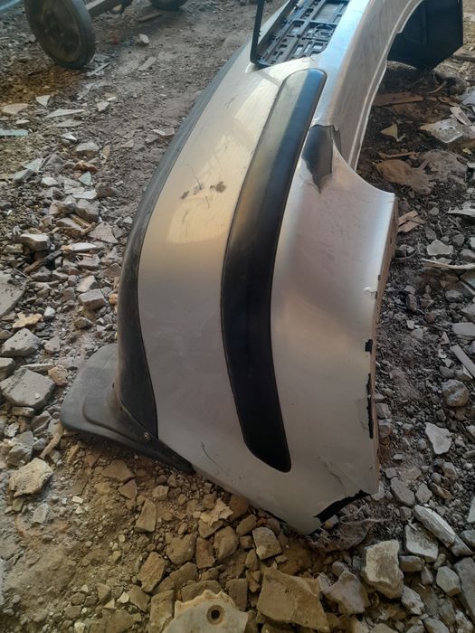 Продам задний бампер гольф 4