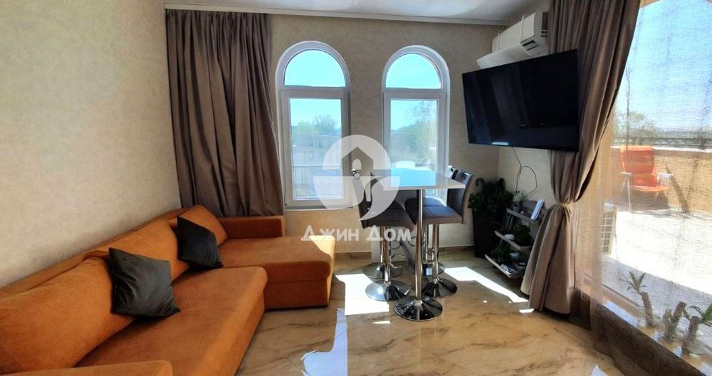 Продава се Тристаен апартамент в к.к. Слънчев бряг - 120 кв.м за 917 €/кв.м - Снимка #1