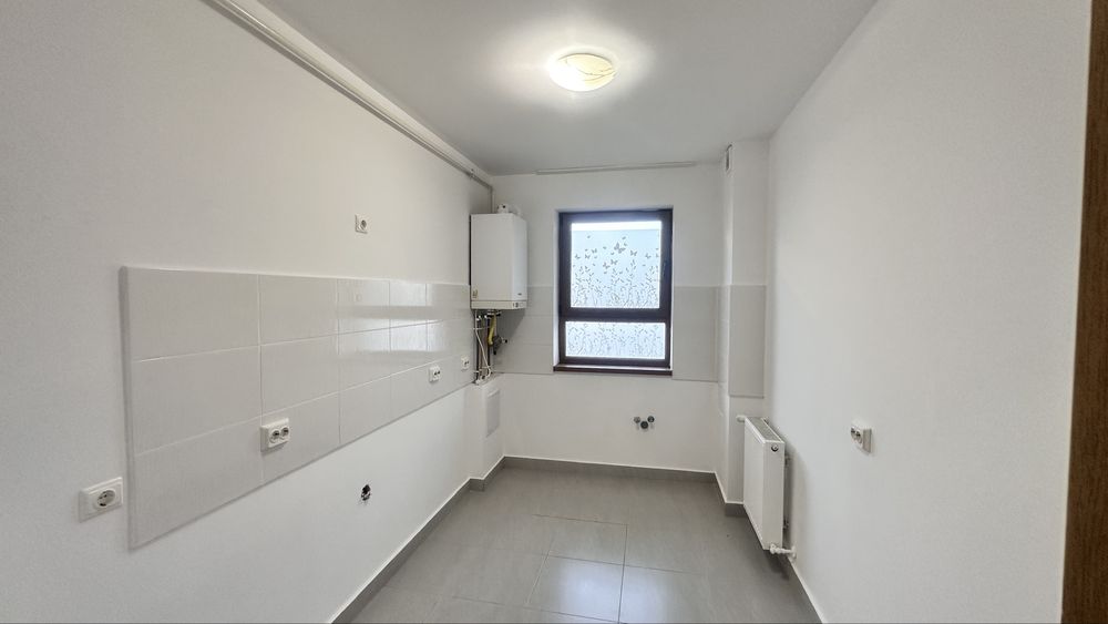 Particular apartament 2 camere bloc nou Mall Coresi 115500