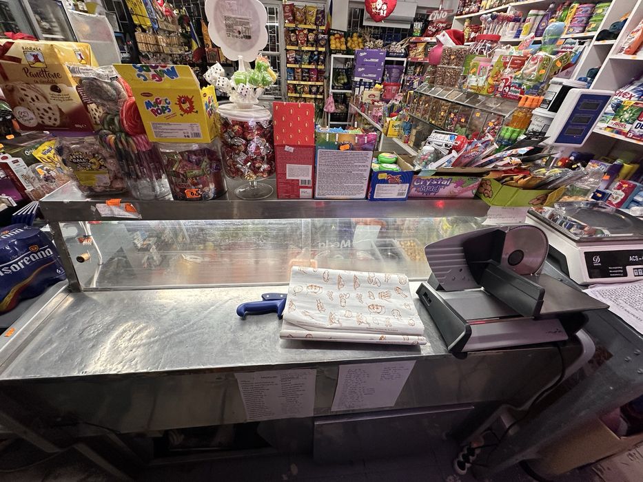 Vitrina frigorifica mezeluri