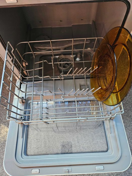 продавам миална машина