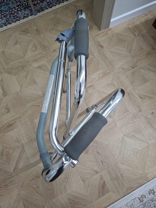 Шагающие ходунки для взрослых