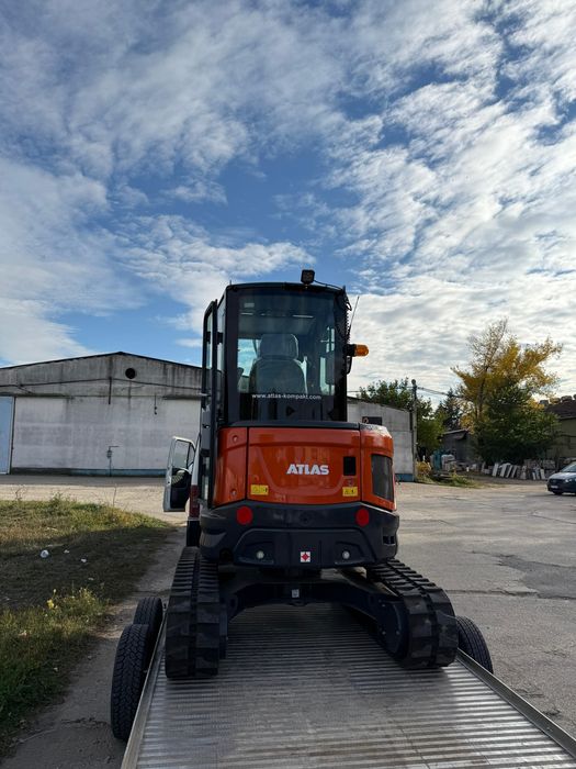 Prestări servicii miniexcavator