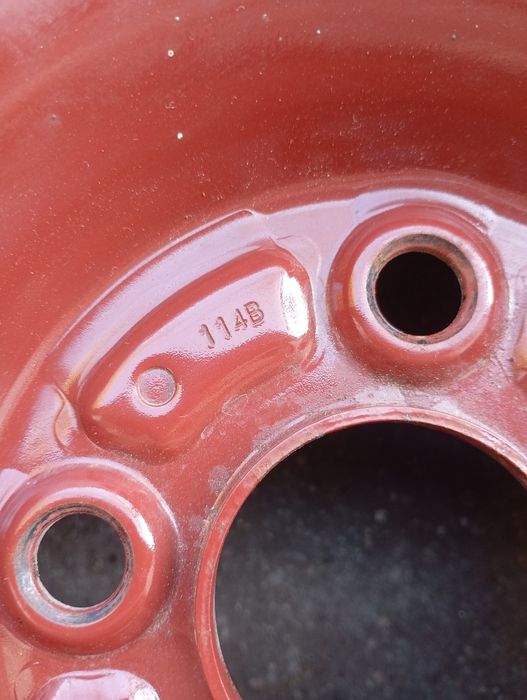 Резервна гума (патерица)